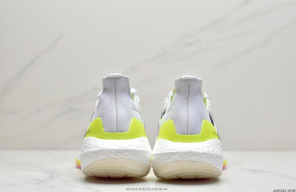Tênis Ultra boost 21