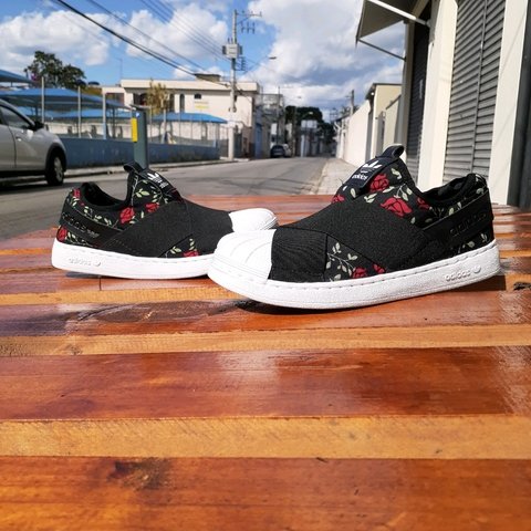 Tênis SLIP-ON